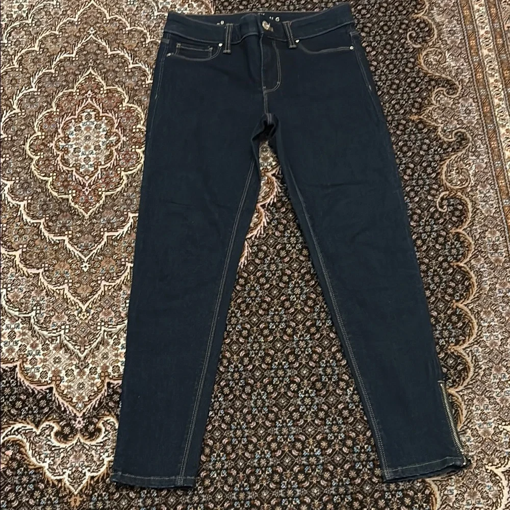 Classic Black Women's Jeans - Picture 2 of 10